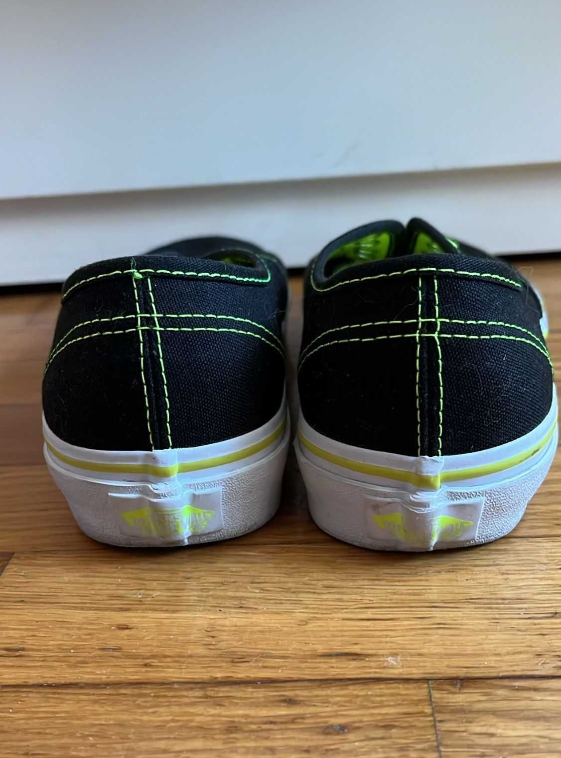 Sapatilhas Vans- Conforto e Estilo Casual!