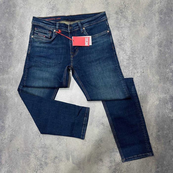 Чоловічі стильні джинси DIESEL