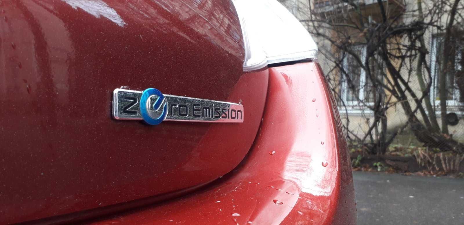 Продам нісан Nissan leaf