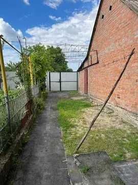 Продам будинок в смт Турбів