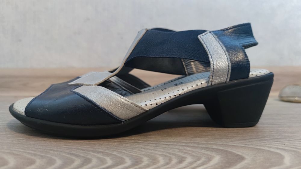 Сандалі м'які ортопедичні. Розмір 38.