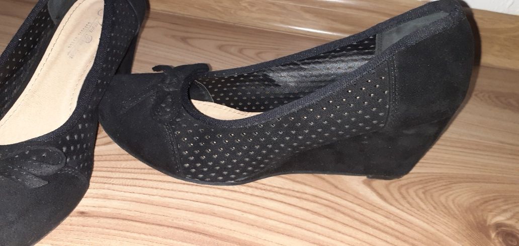Buty czulenka na koturnie r.39 CCC