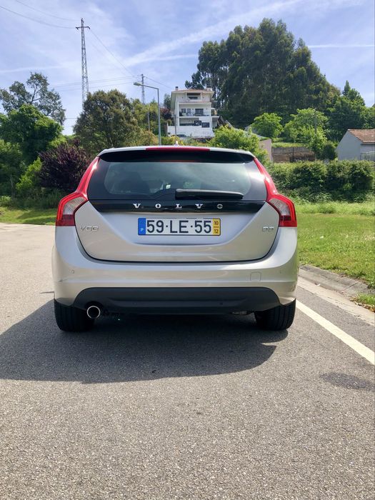 Volvo v60 D3 2.0 SUMMUM 2010