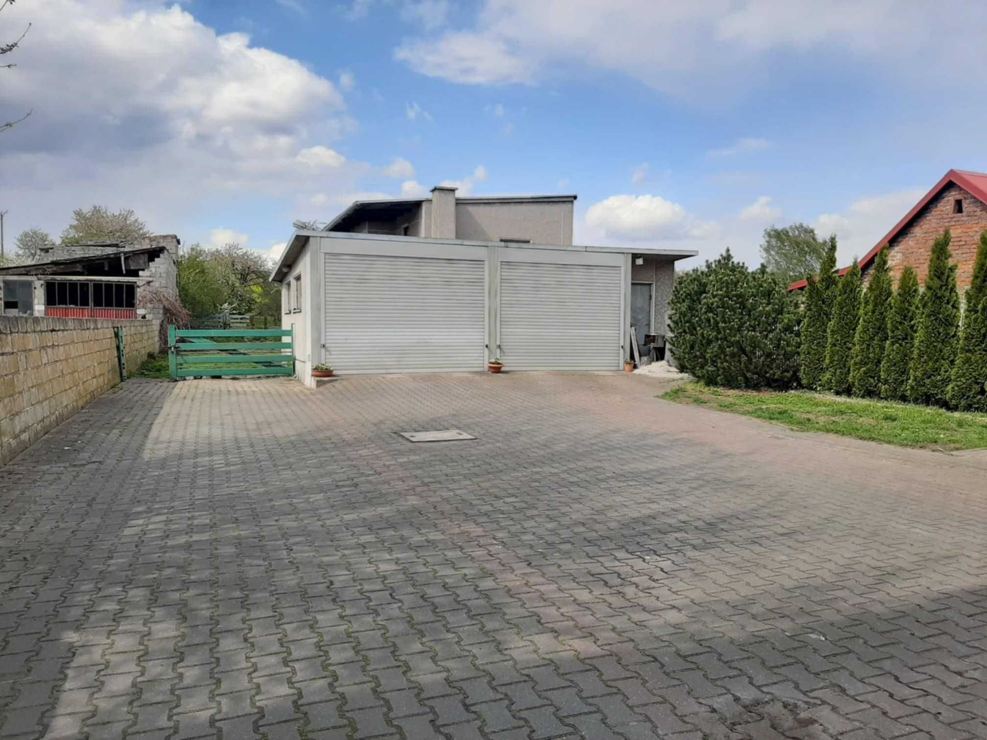 Nowe Brzesko, dom z lat 80. + zabudowania gospodarcze, działka 83 ary