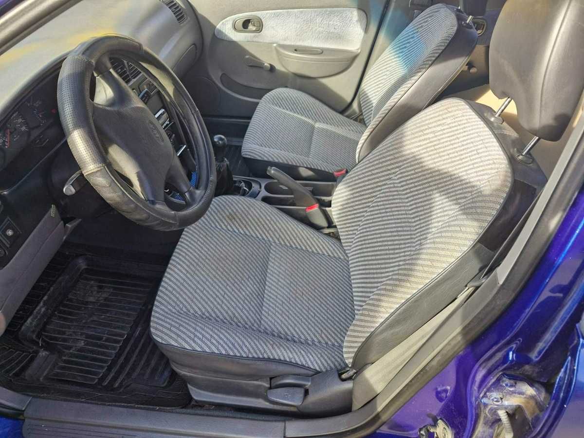Автомобіль Kia Sephia 2000 р  продаж