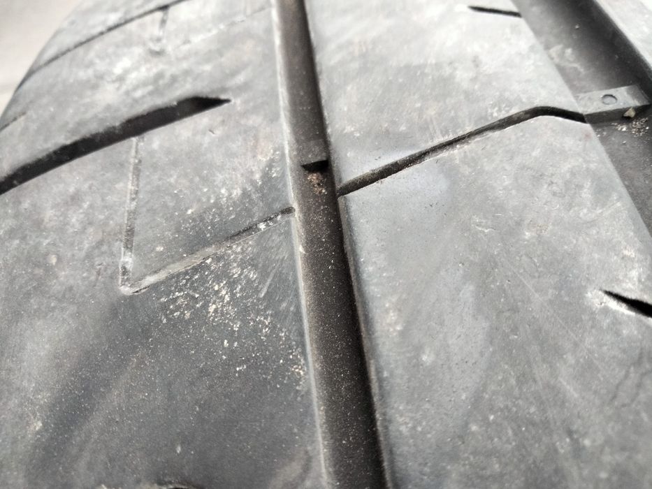 255 45R18 Pirelli