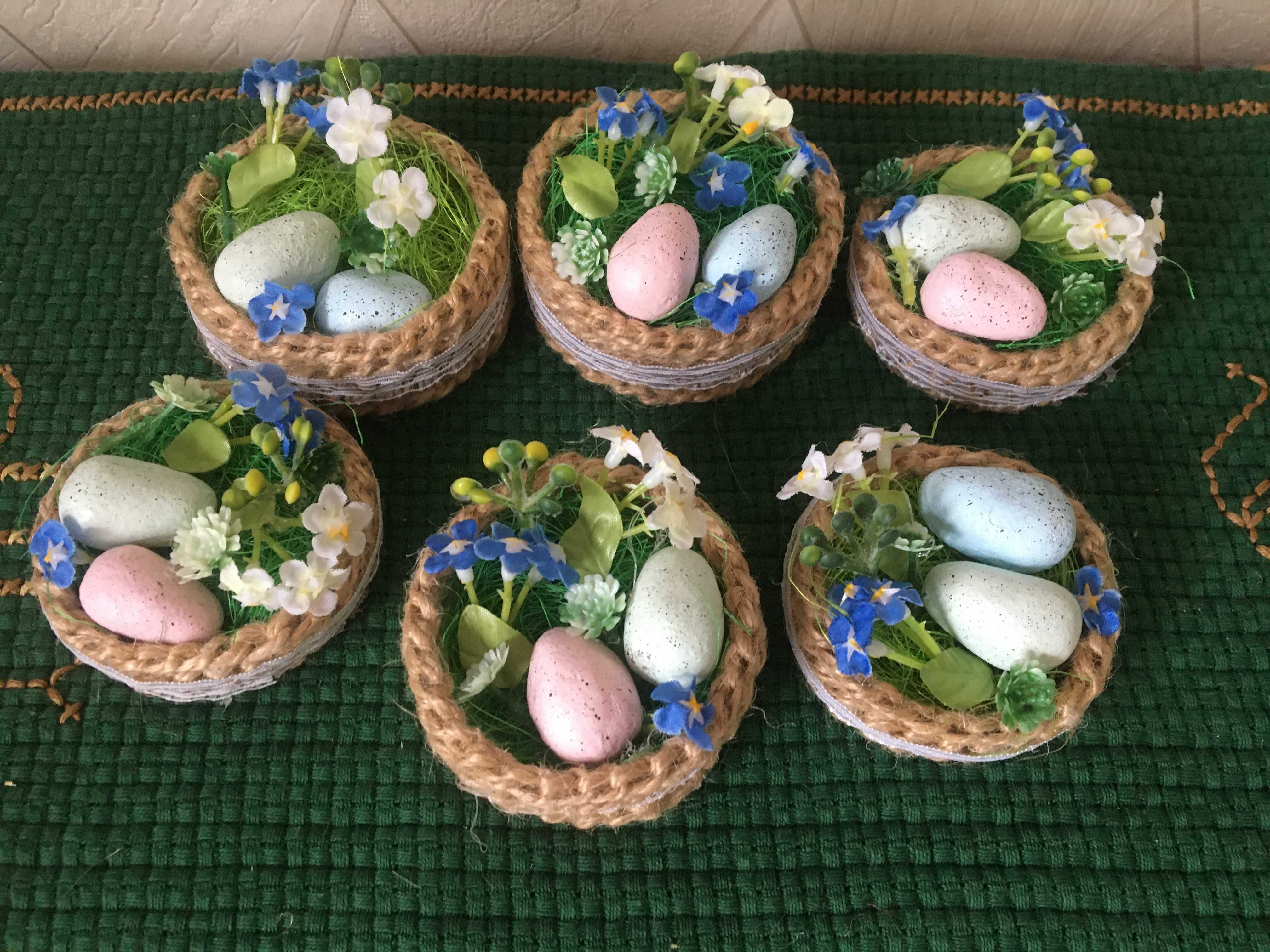 Декор  пасхальні  яйця кошички зайчики корзинки Курочки квочечки