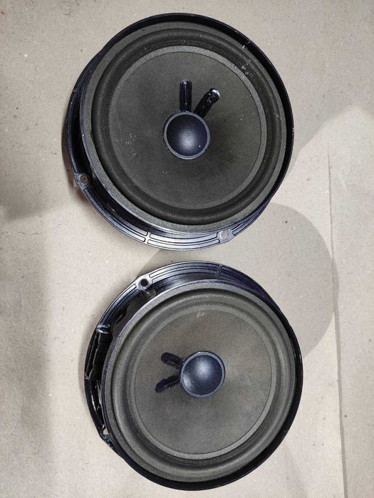 Динаміки Volkswagen passat b6 Skoda A5 динамики задние