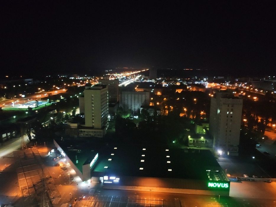 Здам 1 к кв метро Чернігівська пішки 3 хв Проспект Краківская 27а