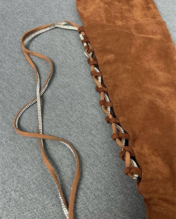 Шикарні ботфорти на завязці