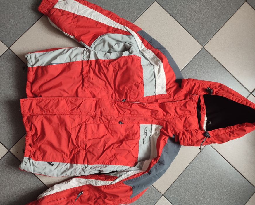 Зиння куртка тепла