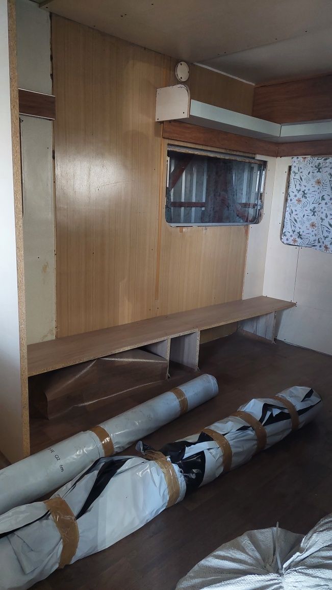 Przyczepa kempingowa, barakowóz, wóz drzymały