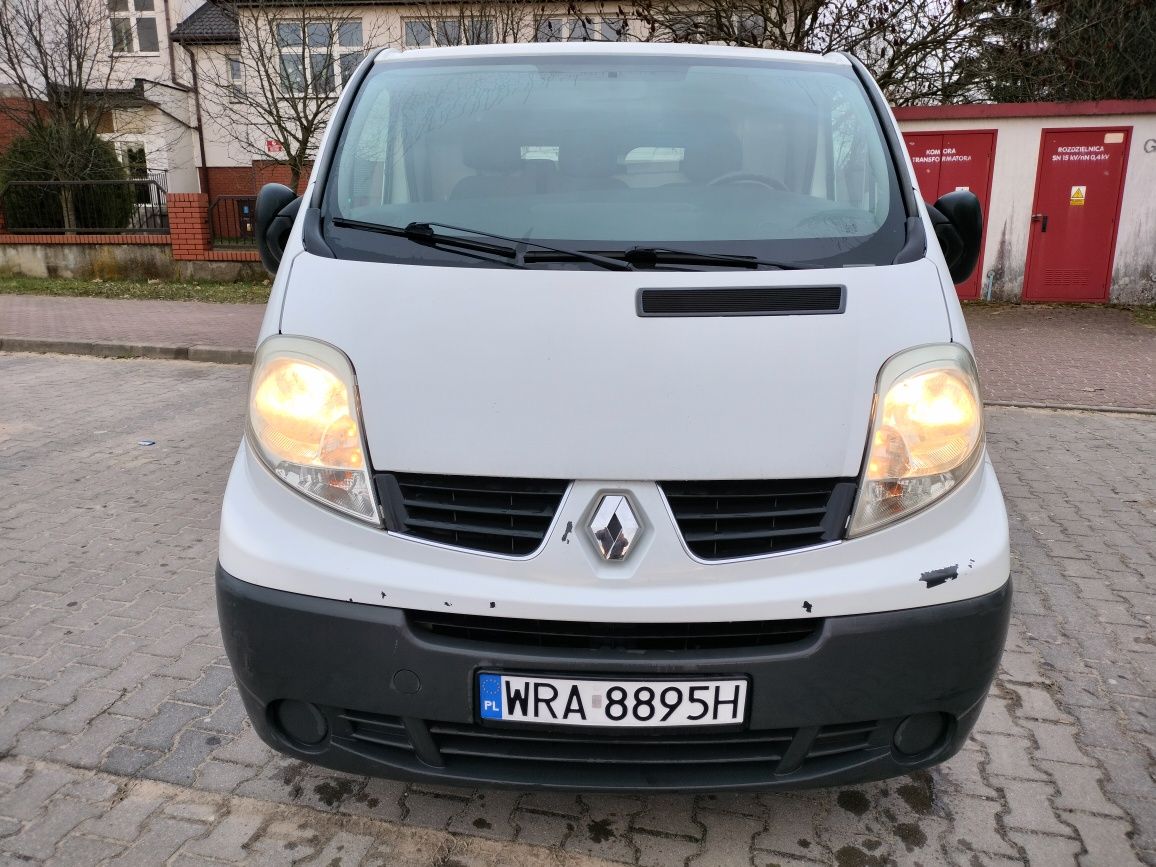 Renault Trafic 2.0 dCi, niski przebieg, zarejestrowany