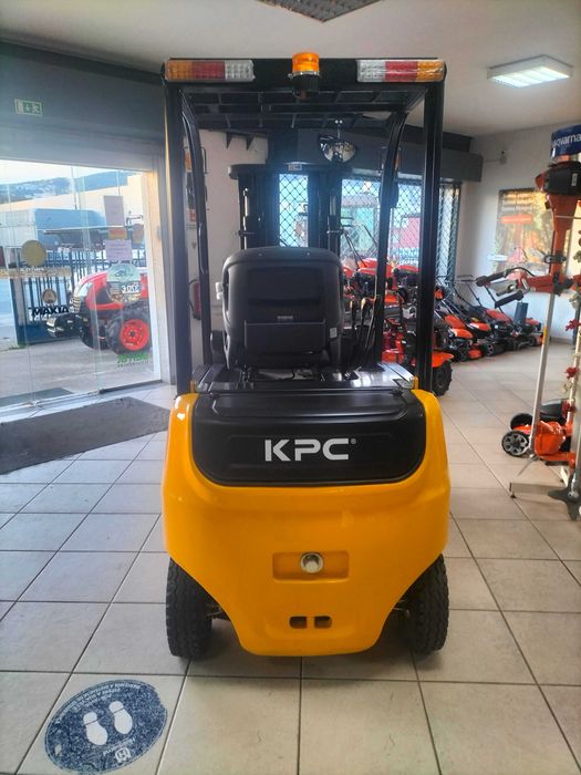Empilhador KPC FB15