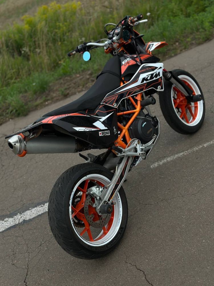 Ktm supermoto 690