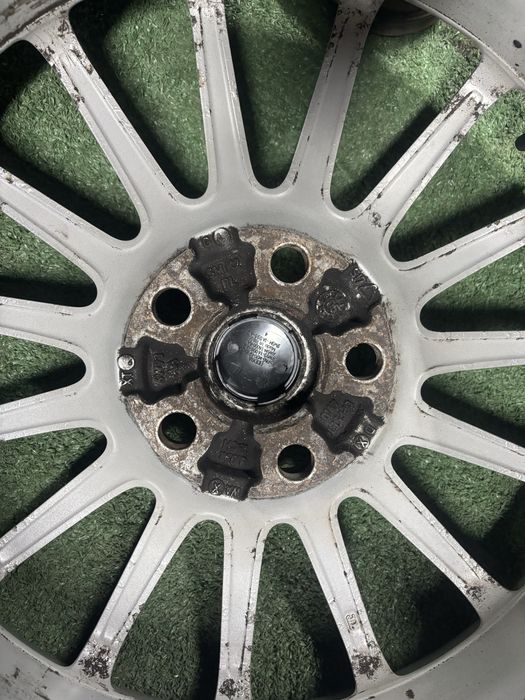 5x108 JAGUAR 8J18 ET49 felgi aluminiowe FORD VOLVO XF X260 F-PACE X760