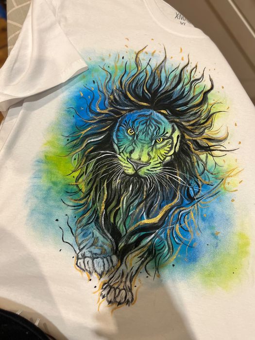 Customizacja odzieży personalizacja ubrań ręcznie małowanie ubrań