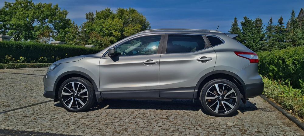 Nissan Qashqai Tekna*Panorama*Kamera 360*124 tys. wpisuje na fakturze*Org.lakier*1wł.