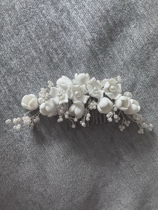 Slubne kolczyki i spinka do wlosow