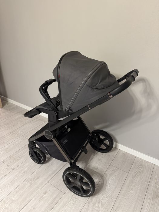 Продам коляску Carrello Ultimo 3 в 1 Black Chrome edition