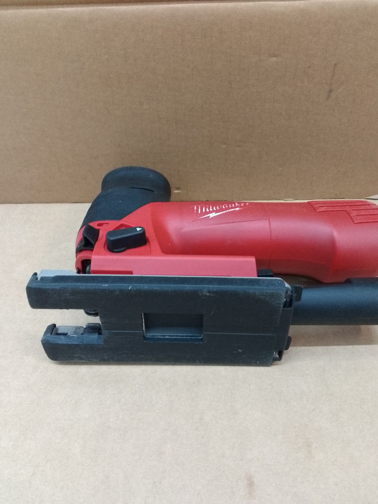 Milwaukee JS 120 X Wyrzynarka Sieciowa Regulacja Obrotów 710W
