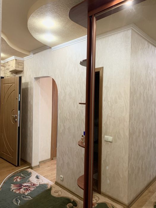 Продам 5-ти кімнатну квартиру з АО  ДНС поруч з річкою