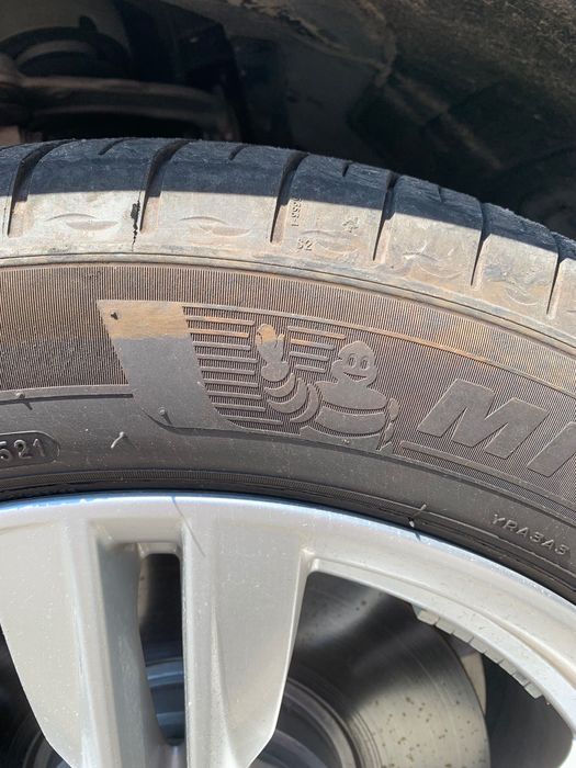 Бмв ф15 р19 Америка шины  торг