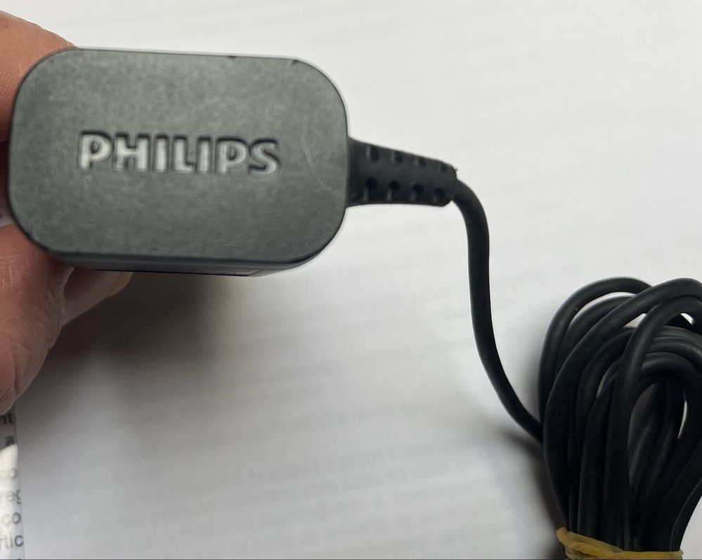 Vendo carregador para maquina de Barbear Philips