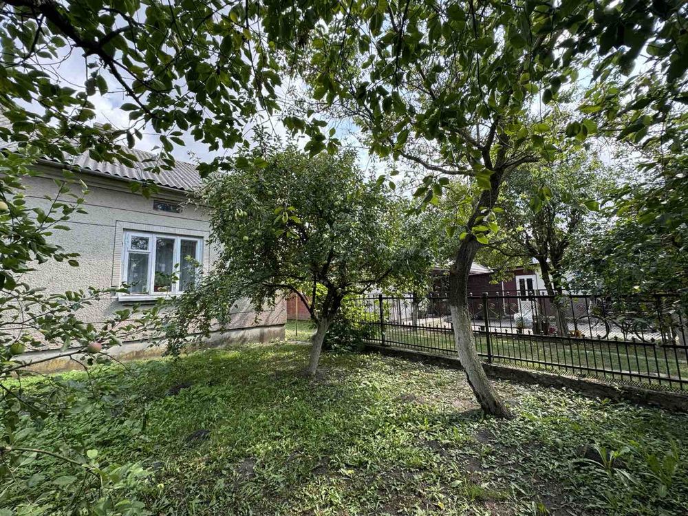 Будинок у с.Тетевчиці, Червоноградський район, поруч м.Радехів
