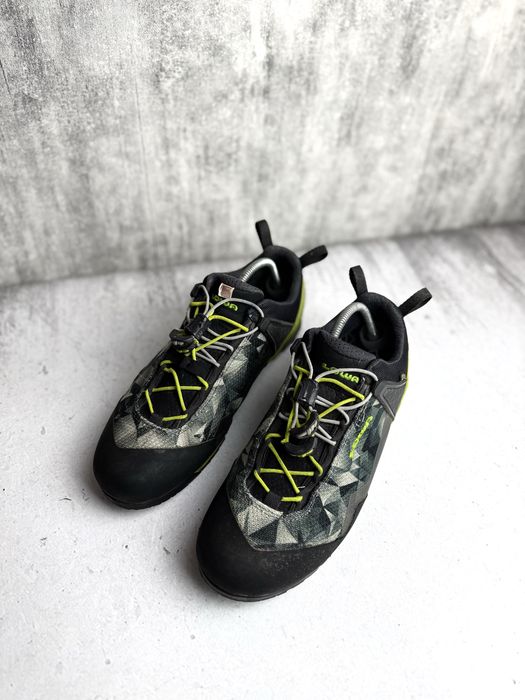 Черевики чоловічі Lowa Gore-Tex  42(27)