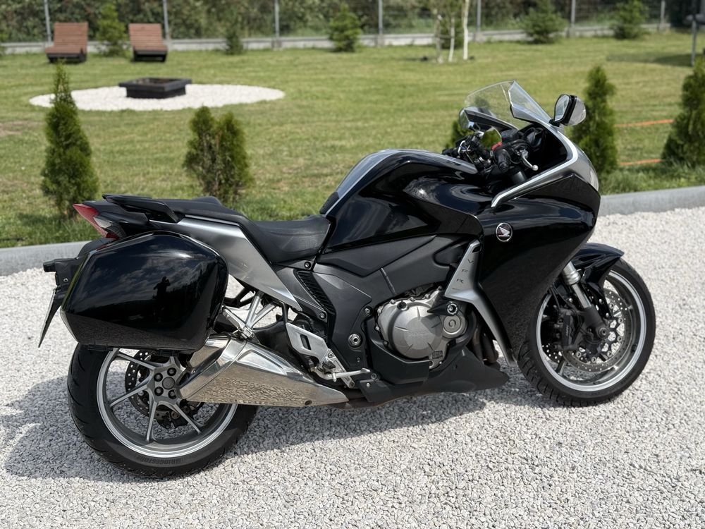 Honda VFR 1200 ABS!! Podgrzewane manetki!! Gotowa do sezonu!! Polecam!