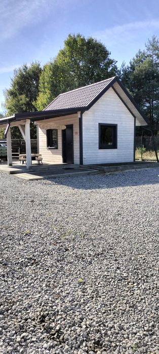Wynajmę plac z budynkiem biurowym
