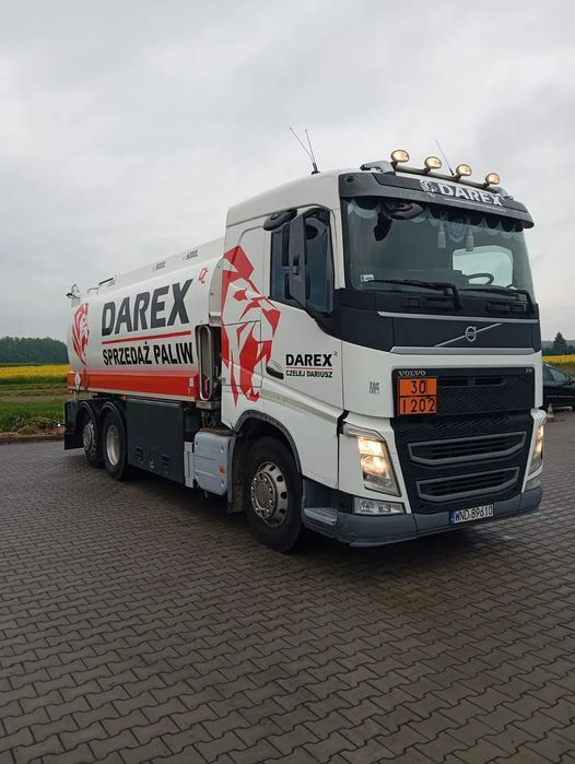 Volvo FH 6X2  Autocysterna STOKOTA