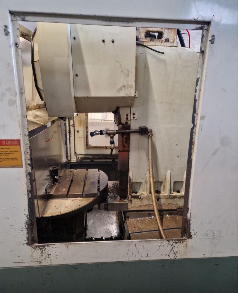 Male Centrum cnc Topper TMV400