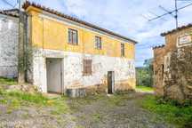 Moradia T4 para venda