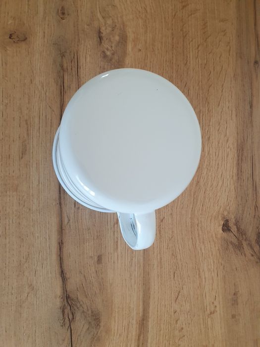 Kubek emaliowany z pokrywką 600ml