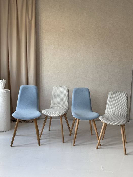 4 krzesła A-6150, po renowacji piękne