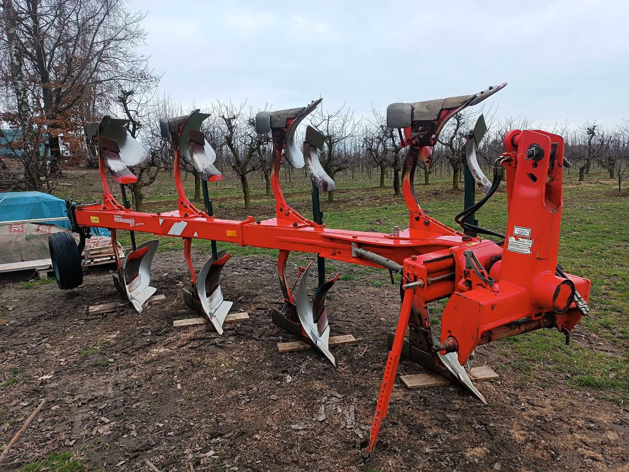 Pług 4 kverneland LD Lemken 3 skiby LD 85