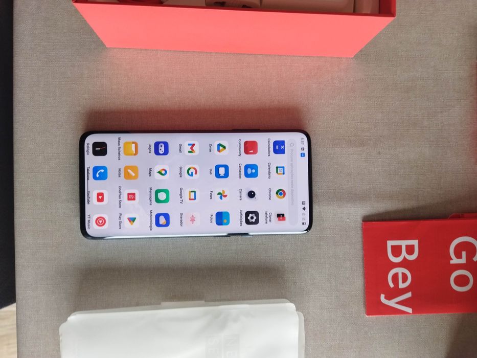 One plus One 7 PRO na caixa como novo.Melhor que Samsung Xiaomi Iphone