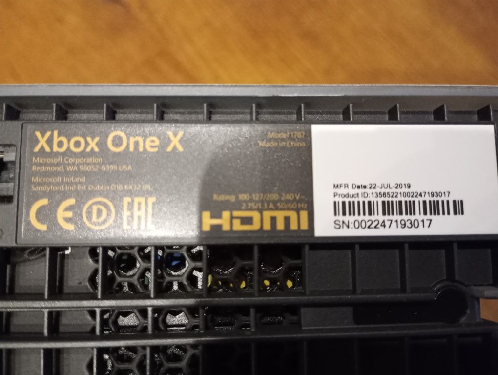 XBOX ONE X Gears 5 Edition