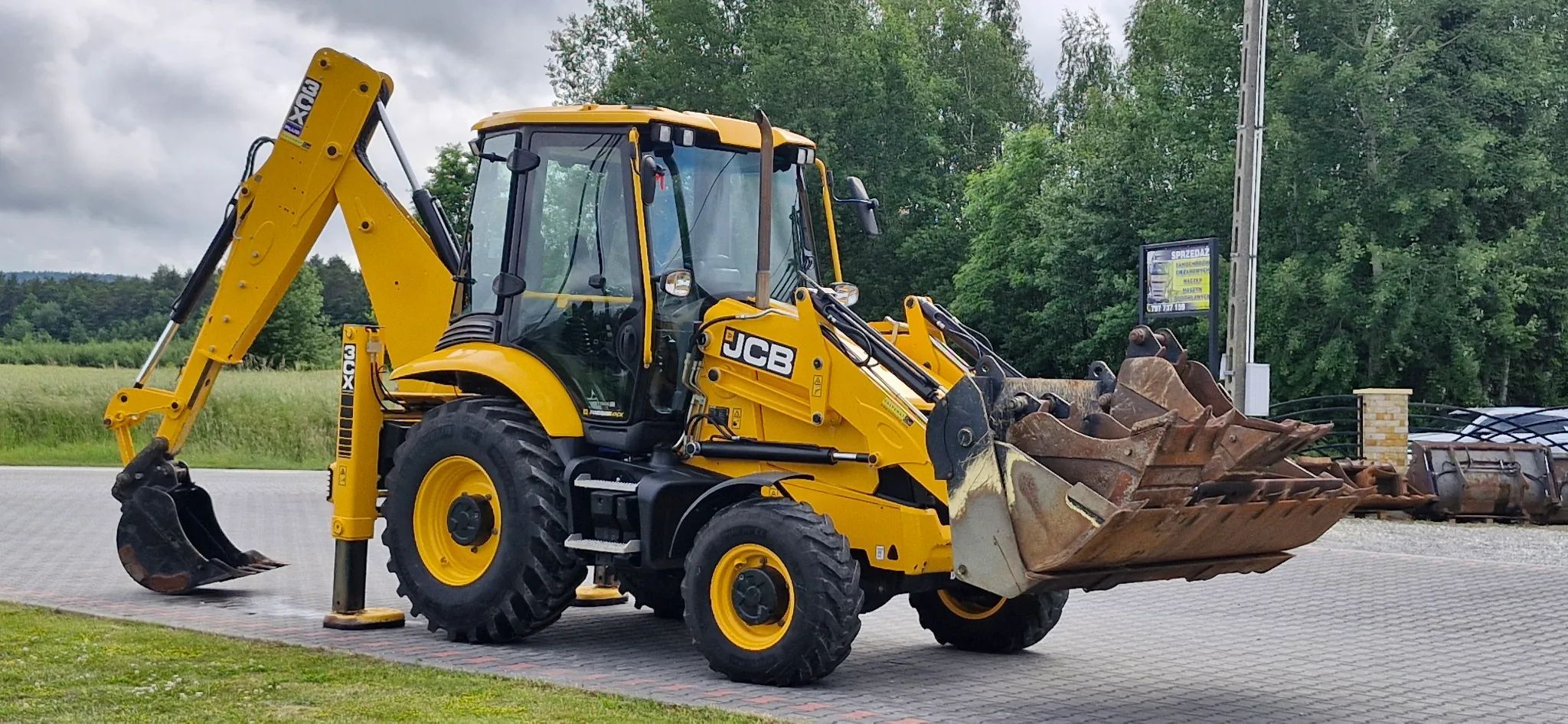 JCB 3CX/ Jak Nowa/ Maszyna sprowadzona/ 110KM/  Koparko-ładowarka JCB 3CX 4CX tj CAT 432