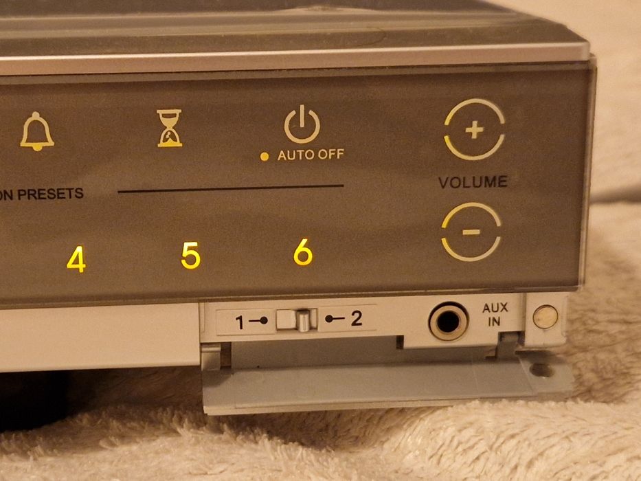 Sangean UCR-100 kuchenne