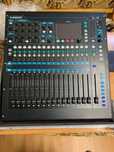 Allen Heath QU16 - cyfrowy mikser
