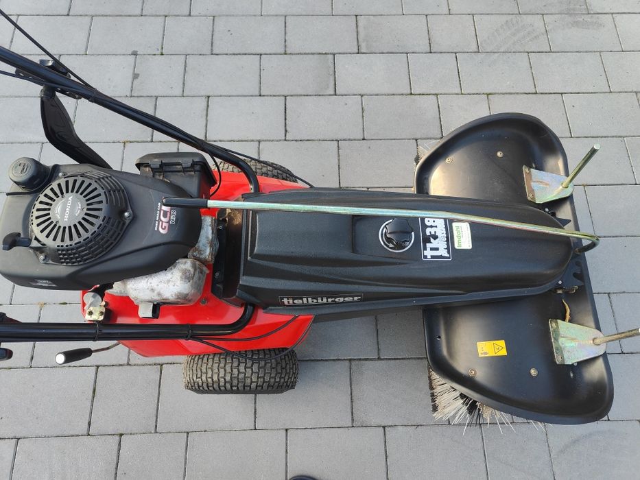 Zamiatarka odśnieżarka odśnieżacz pług Honda Tielburger tk38prof