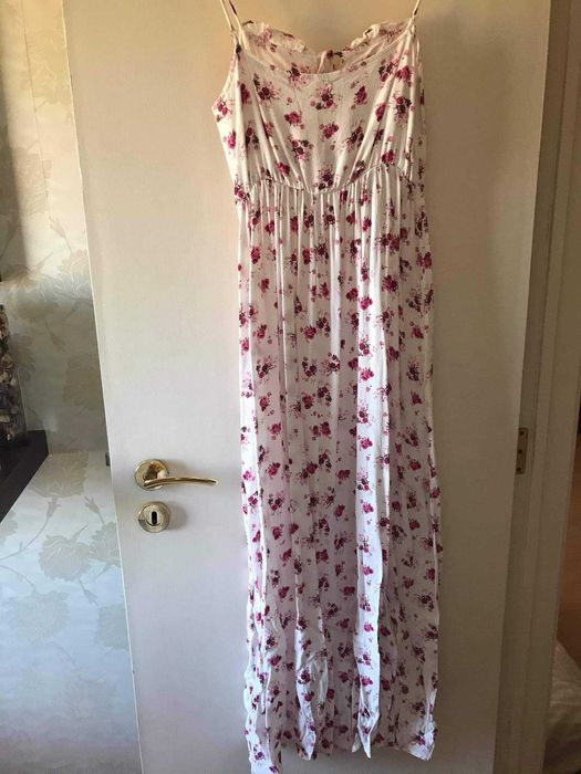 Vestido midi Stradivarius