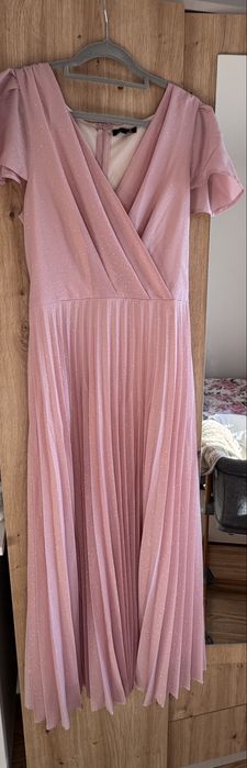 Sukienka błyszcząca  plisowana