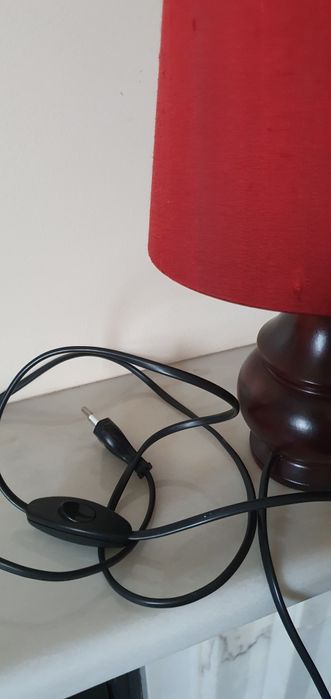 Pequeno candeeiro de mesa