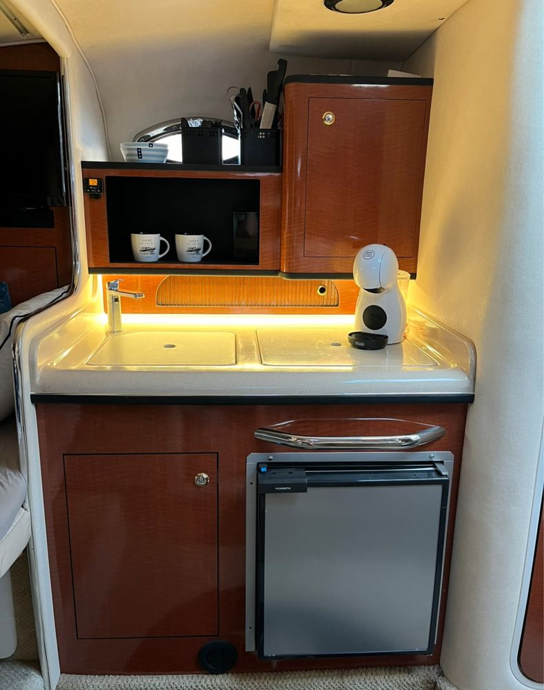Łodz Motorowa Sea Ray 315 Sundencer Motorówka 2x 4.3 MPI
