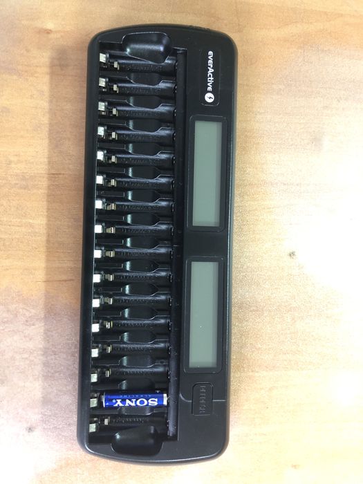 EVERACTIVE Battery Charger, 16 Simultaneously.64343215499651122