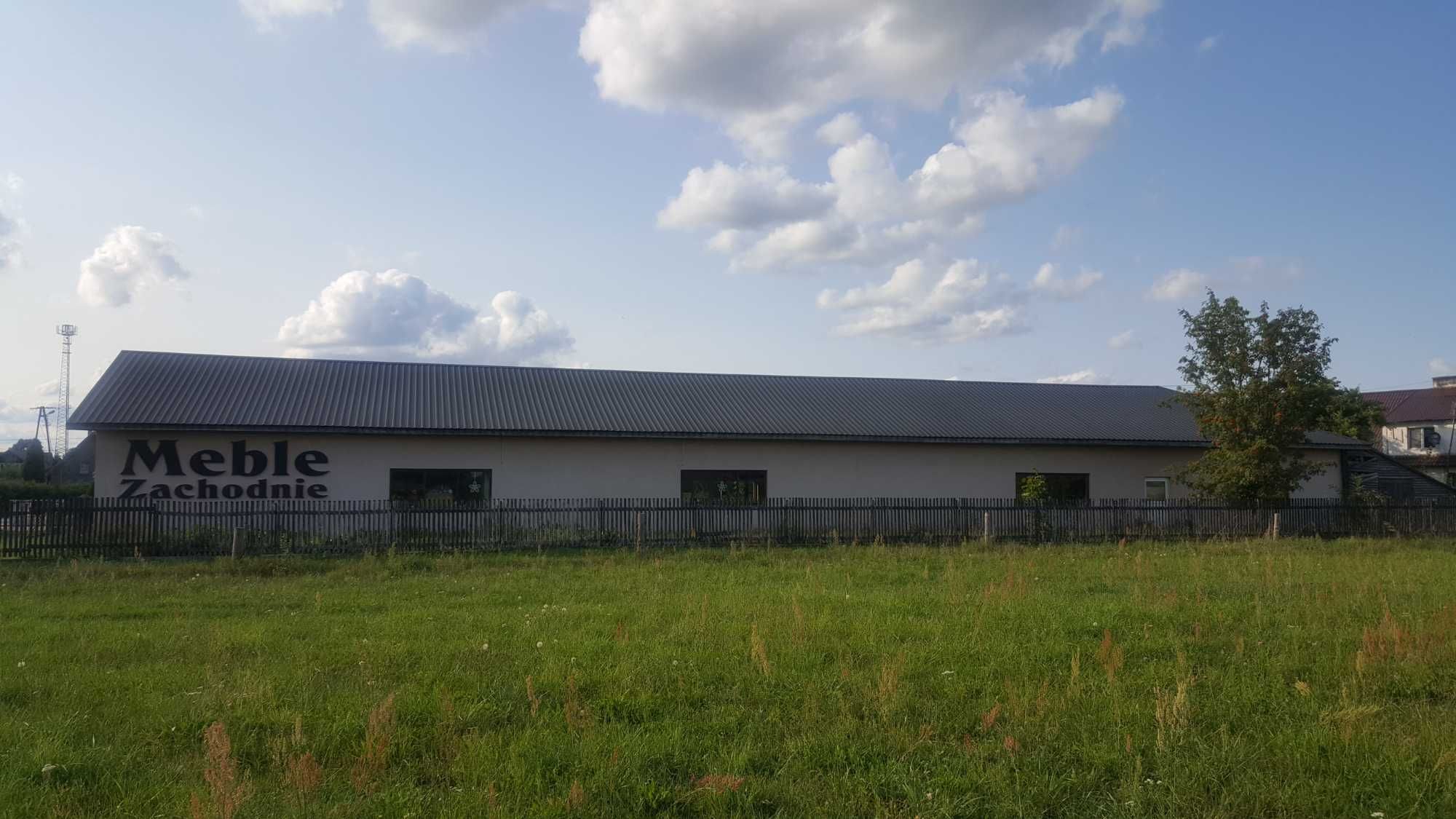 Sprzedam dom Mazurach + hala , 2 garaże.
